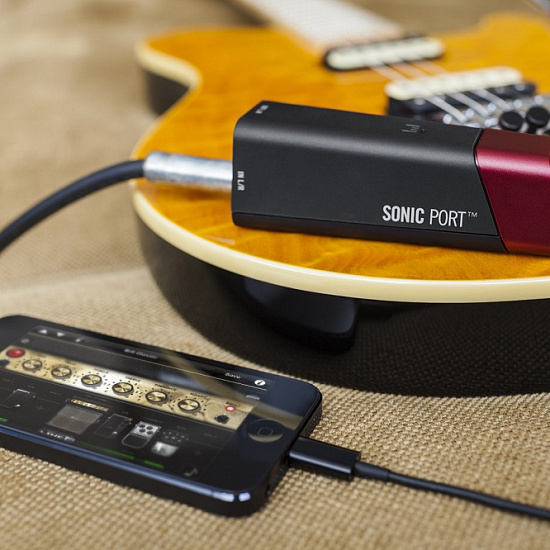 Sonic Port - компактный гитарный интерфейс для iOS